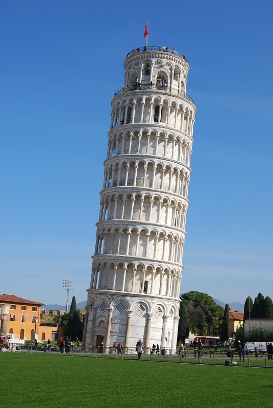 Der-schiefe-Turm-von-Pisa.jpg