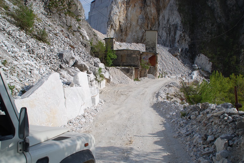 Haus aus James Bond Film Carrara