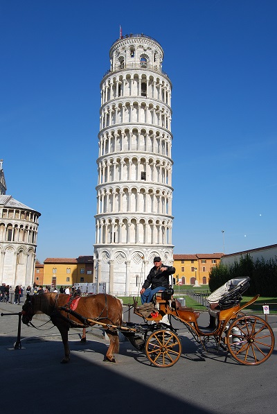 ... der gerade Turm von Pisa