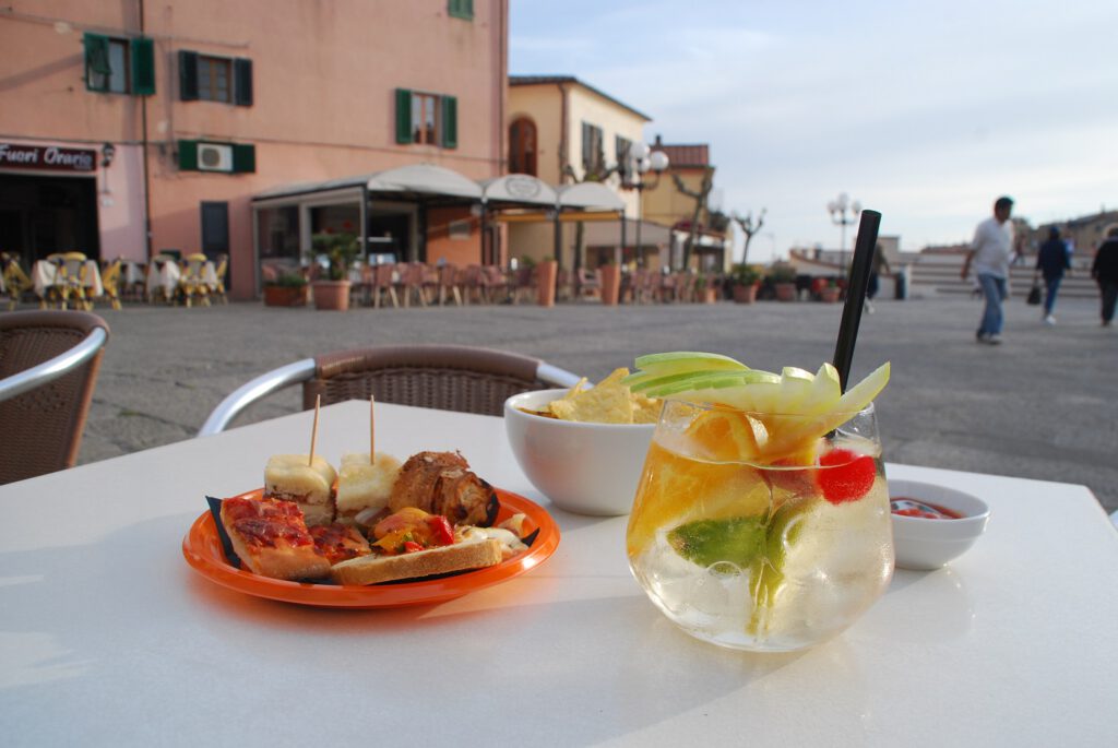 Aperitif bei Sonnenuntergang in Capoliveri