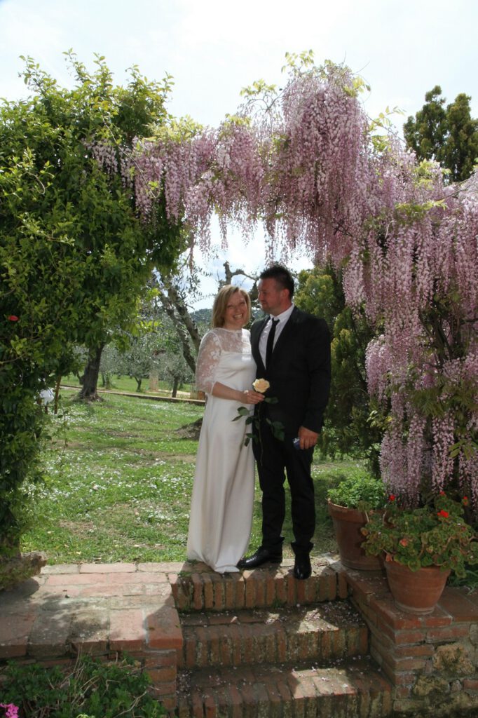 Romantisch zu Zweit - Hochzeit, Heirat oder freie Trauung in der Toskana Hochzeitspaar